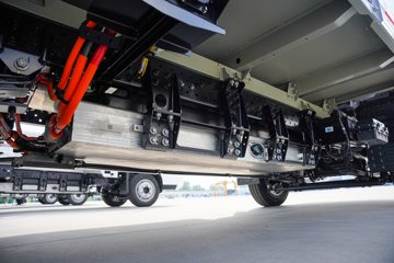 ���ǵ�T4 3.7�׵��Ŵ��綯��ʽ�Ῠ ����62.361kWhͼƬ