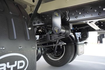 ���ǵ�T4 3.7�׵��Ŵ��綯��ʽ�Ῠ ����62.361kWhͼƬ