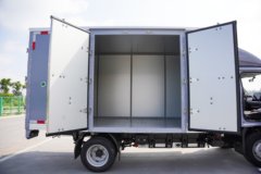 比亚迪T4 3.7米单排纯电动厢式轻卡 弗迪62.361kWh