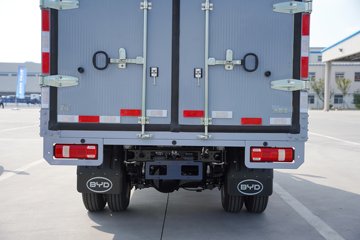 ���ǵ�T4 3.7�׵��Ŵ��綯��ʽ�Ῠ ����62.361kWhͼƬ