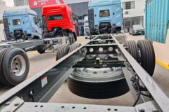 重汽豪沃 HOWO TS7 经典版 6.9L柴油 290马力 4X2 中国重汽10档 9.6米厢式载货车 重汽豪沃 HOWO TS7 经典版 6.9L柴油 290马力 4X2 中国重汽10档 9.6米厢式载货车