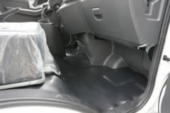 飞碟EF3 液刹 3.8米单排纯电动栏板微卡 中创新航61.76kWh