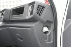 飞碟EF3 液刹 3.8米单排纯电动栏板微卡 中创新航61.76kWh