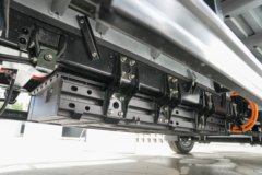 飞碟EF3 液刹 3.8米单排纯电动栏板微卡 中创新航61.76kWh