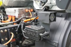 飞碟EW7 4.18米单排纯电动厢式轻卡 宁德时代140.41kWh