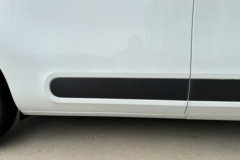 上汽大通大拿V1 9座纯电动多用途乘用车 64kWh