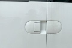 上汽大通大拿V1 9座纯电动多用途乘用车 64kWh