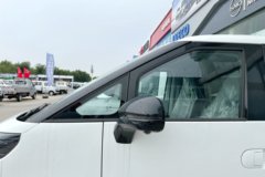 上汽大通大拿V1 9座纯电动多用途乘用车 64kWh