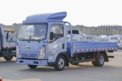 蓝擎X3 液刹 4.18米单排纯电动栏板轻卡 亿纬81.59kWh