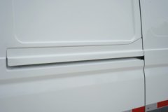 江淮星锐新6系 商旅版 2.5T柴油 165马力 3座 高顶 封闭货车