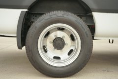 江淮星锐新6系 商旅版 2.5T柴油 165马力 3座 高顶 封闭货车