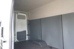 江淮星锐新6系 商旅版 2.5T柴油 165马力 3座 高顶 封闭货车