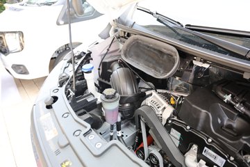 �������� ȫ˳T8 ���˰� 174���� 2.3T���� 3�� ����ߺ�˫̥����ջ���ͼƬ