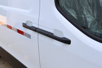 �������� ȫ˳T8 ���˰� 174���� 2.3T���� 3�� ����ߺ�˫̥����ջ���ͼƬ