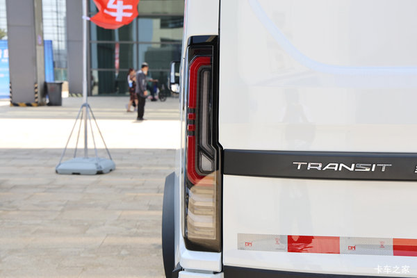 全顺T8VAN/轻客太原市火热促销中 让利高达1万