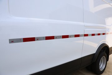 �������� ȫ˳T8 ���˰� 174���� 2.3T���� 3�� ����ߺ�˫̥����ջ���ͼƬ