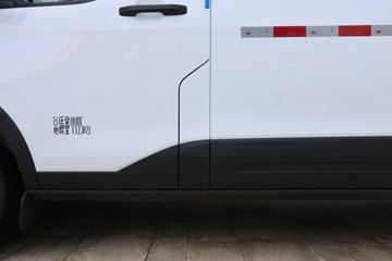 �������� ȫ˳T8 ���˰� 174���� 2.3T���� 3�� ����ߺ�˫̥����ջ���ͼƬ