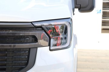 �������� ȫ˳T8 ���˰� 174���� 2.3T���� 3�� ����ߺ�˫̥����ջ���ͼƬ