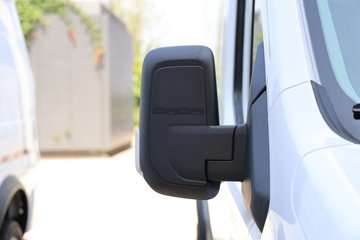 �������� ȫ˳T8 ���˰� 174���� 2.3T���� 3�� ����ߺ�˫̥����ջ���ͼƬ