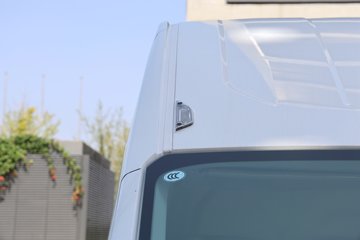 �������� ȫ˳T8 ���˰� 174���� 2.3T���� 3�� ����ߺ�˫̥����ջ���ͼƬ