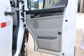 全顺T8&nbsp;VAN/轻客驾驶室图片