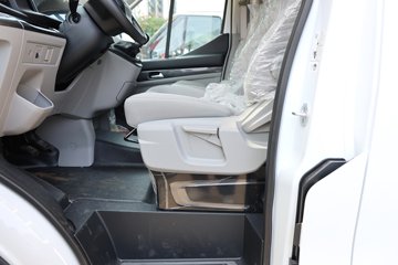 �������� ȫ˳T8 ���˰� 174���� 2.3T���� 3�� ����ߺ�˫̥����ջ���ͼƬ