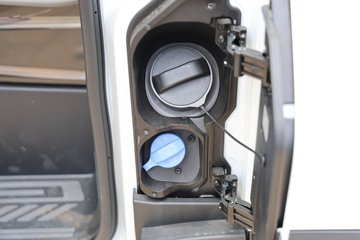 �������� ȫ˳T8 ���˰� 174���� 2.3T���� 3�� ����ߺ�˫̥����ջ���ͼƬ