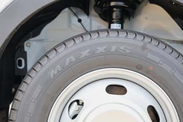 �������� ȫ˳T8 ���˰� 174���� 2.3T���� 3�� ����ߺ�˫̥����ջ���ͼƬ