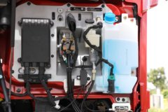 解放鹰驰 12.5L LNG 500马力 6X4 一汽解放12档 牵引车