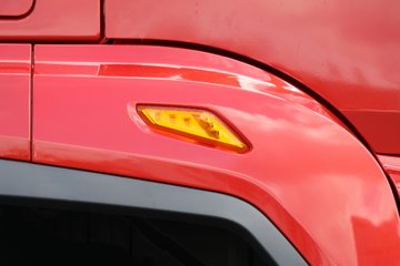 ���ӥ�� 12.5L LNG 500���� 6X4 һ�����12�� ǣ����ͼƬ