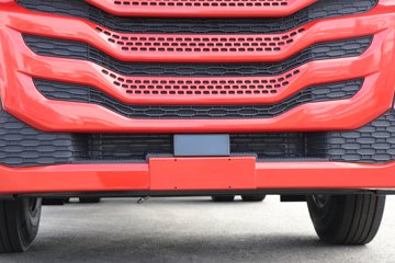 ���ӥ�� 12.5L LNG 500���� 6X4 һ�����12�� ǣ����ͼƬ