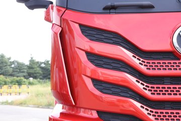 ���ӥ�� 12.5L LNG 500���� 6X4 һ�����12�� ǣ����ͼƬ