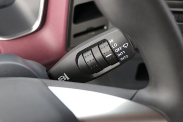 ���ӥ�� 12.5L LNG 500���� 6X4 һ�����12�� ǣ����ͼƬ