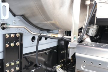 ���ӥ�� 12.5L LNG 500���� 6X4 һ�����12�� ǣ����ͼƬ