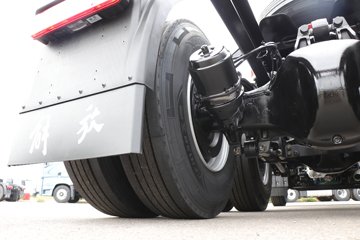 ���ӥ�� 12.5L LNG 500���� 6X4 һ�����12�� ǣ����ͼƬ