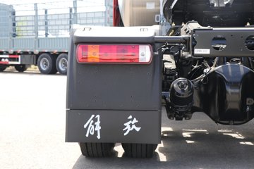 ���ӥ�� 12.5L LNG 500���� 6X4 һ�����12�� ǣ����ͼƬ