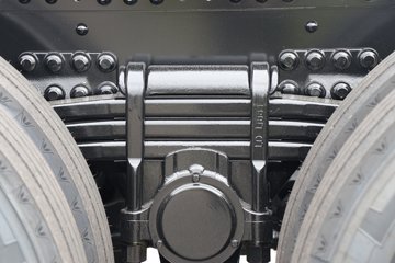 ���ӥ�� 12.5L LNG 500���� 6X4 һ�����12�� ǣ����ͼƬ