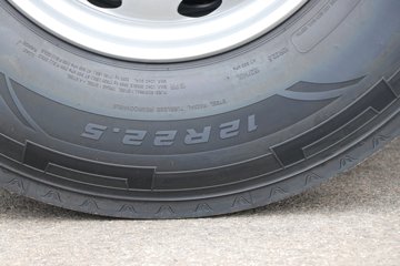 ���ӥ�� 12.5L LNG 500���� 6X4 һ�����12�� ǣ����ͼƬ