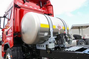 ���ӥ�� 12.5L LNG 500���� 6X4 һ�����12�� ǣ����ͼƬ