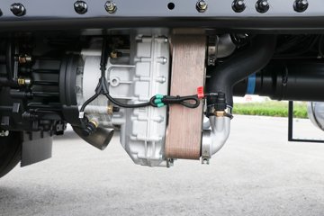 ���ӥ�� 12.5L LNG 500���� 6X4 һ�����12�� ǣ����ͼƬ