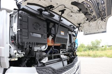 ���ӥ�� 11.1L���� 490���� 6X4 һ�����12�� ǣ����ͼƬ