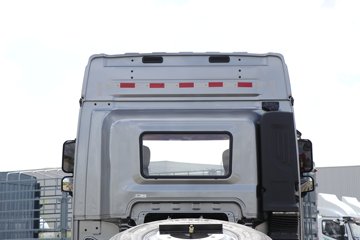 ���ӥ�� 11.1L���� 490���� 6X4 һ�����12�� ǣ����ͼƬ