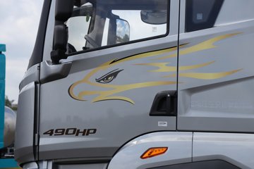 ���ӥ�� 11.1L���� 490���� 6X4 һ�����12�� ǣ����ͼƬ