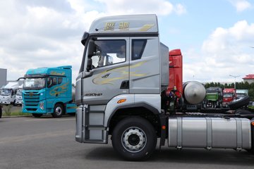 ���ӥ�� 11.1L���� 490���� 6X4 һ�����12�� ǣ����ͼƬ