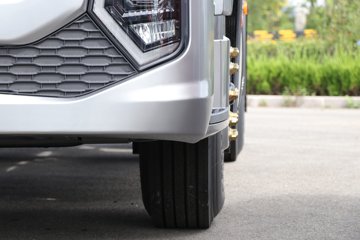 ���ӥ�� 11.1L���� 490���� 6X4 һ�����12�� ǣ����ͼƬ