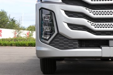 ���ӥ�� 11.1L���� 490���� 6X4 һ�����12�� ǣ����ͼƬ