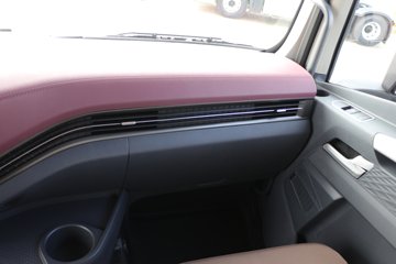 ���ӥ�� 11.1L���� 490���� 6X4 һ�����12�� ǣ����ͼƬ