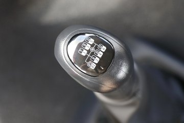 ���ӥ�� 11.1L���� 490���� 6X4 һ�����12�� ǣ����ͼƬ