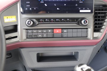 ���ӥ�� 11.1L���� 490���� 6X4 һ�����12�� ǣ����ͼƬ