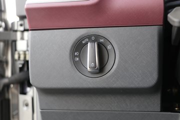 ���ӥ�� 11.1L���� 490���� 6X4 һ�����12�� ǣ����ͼƬ